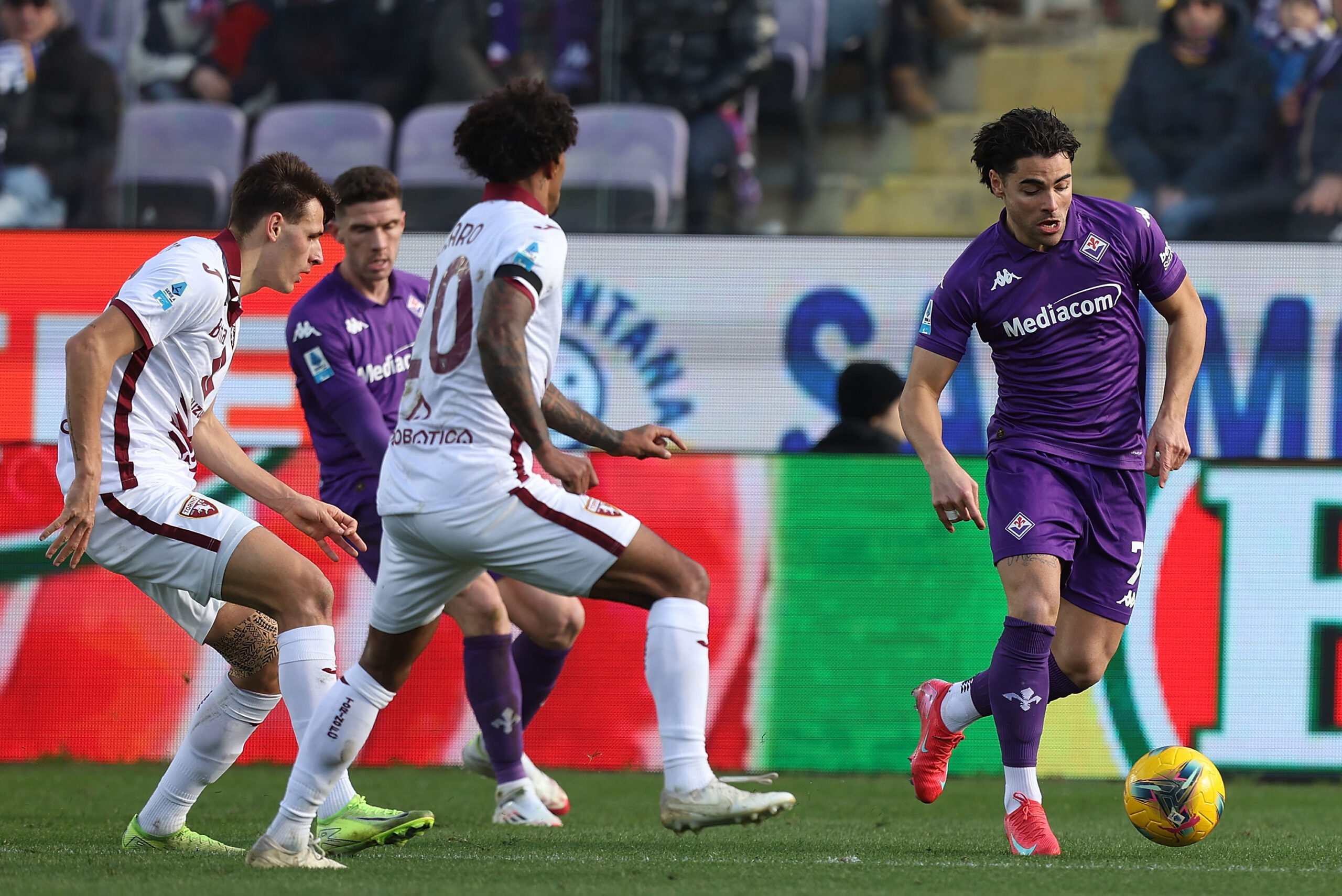Leeds United target Sottil in action for Fiorentina