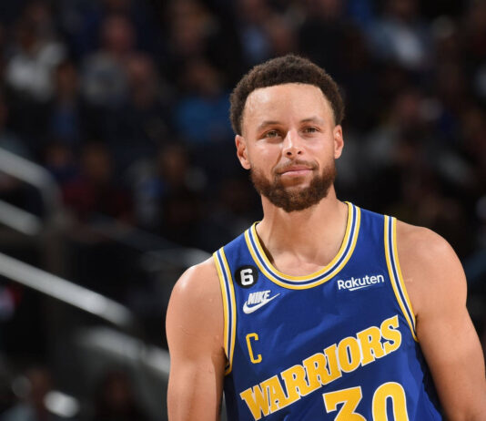 Stephen Curry Net Worth: How much does the Warriors Star Earns?