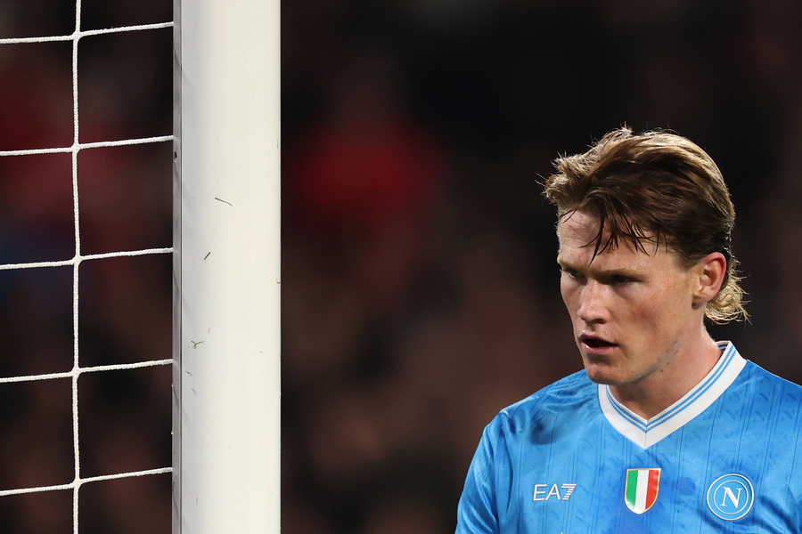 PSV Eindhoven v SSC Napoli - UEFA Champions League 2025/26 League Phase MD3 Newcastle United, Tottenham, and Barcelona eye Napoli star Scott McTominay as the Magpies assess if he fits their midfield plans.