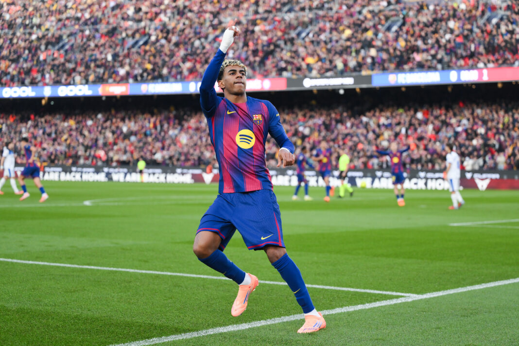 FC Barcelona v Deportivo Alaves - LaLiga EA Sports Barcelona