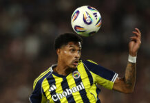 Newcastle United Target €20m Dutch Defender: Is He The Versatile Solution To Fix Howe’s Squad Depth? Jayden Oosterwolde playing for Fenerbahçe amid Newcastle United transfer interest.