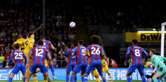 Jørgen Strand Larsen in action against Crystal Palace