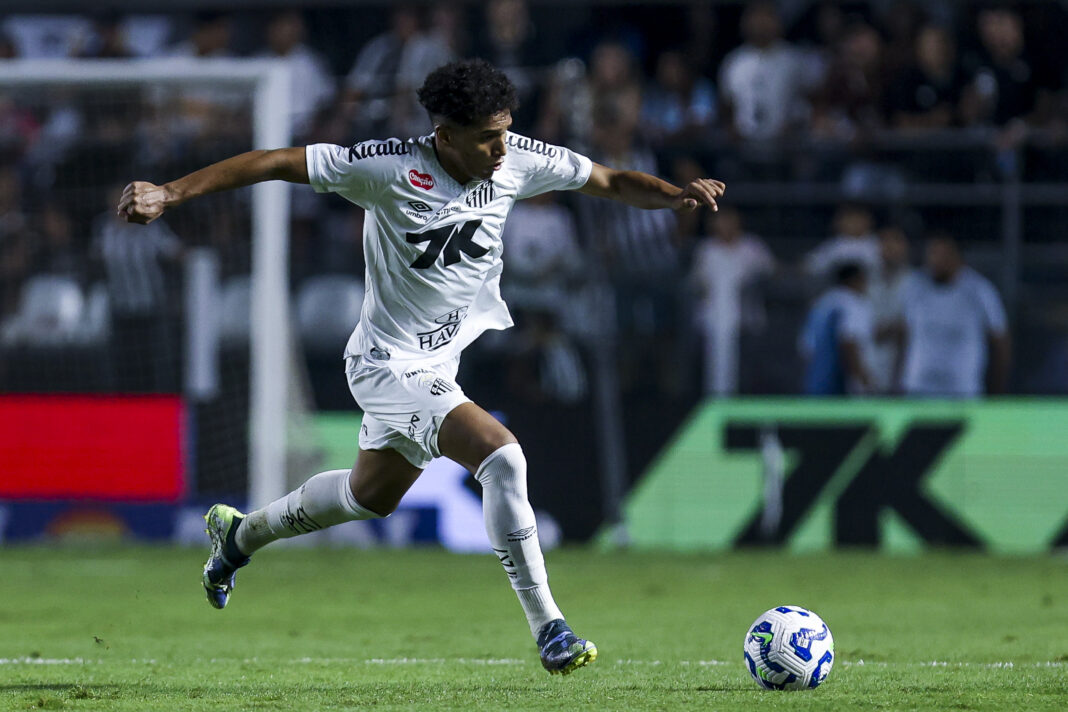 Santos v Sport Recife - Brasileirao 2025 Tottenham Hotspur