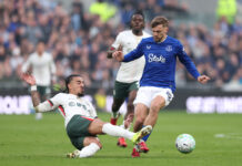 Manchester United Have Set Their Sights On This Everton Midfielder: Should Carrick Snap Him Up? Manchester United