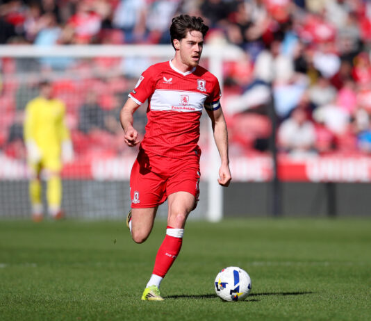 Leeds United Are In Pole Position To Sign This Championship Midfielder: Should Farke Move In For Him? Leeds United