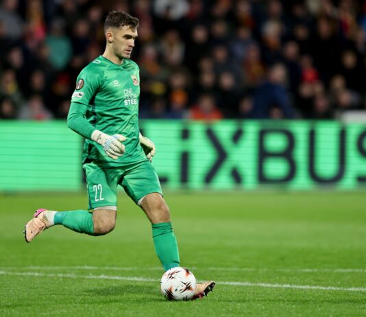 Celtic target De Busser